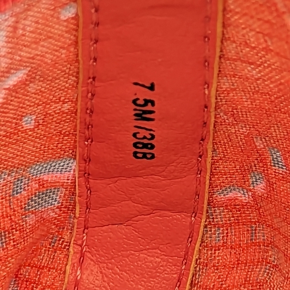 NWOT 7.5M Karl Lagerfeld Alexa Coral Lace  Espadrilles - Picture 8 of 8